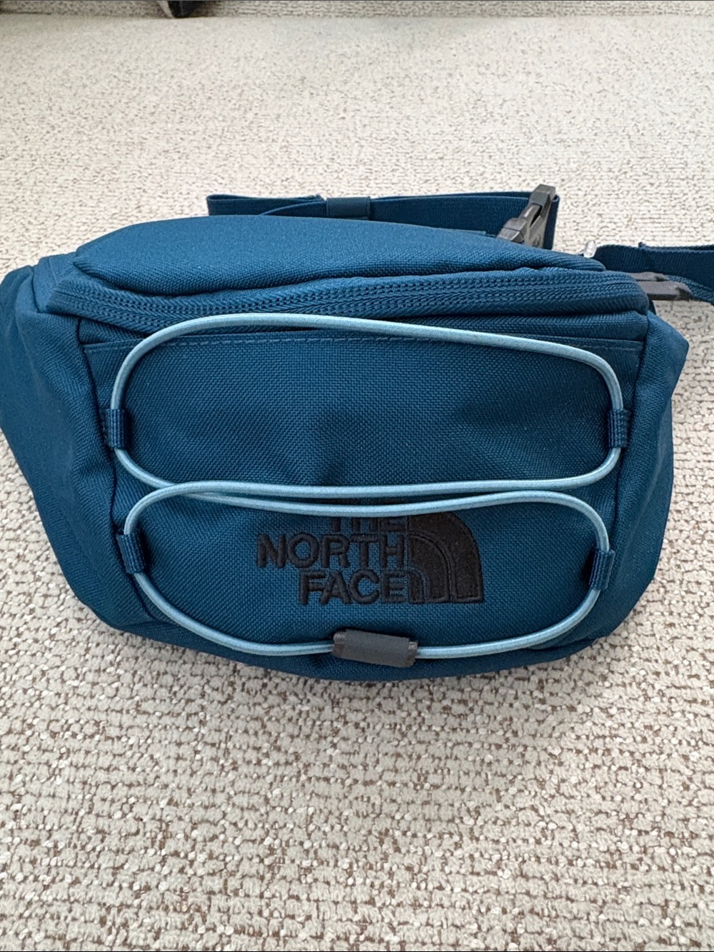 NWT The North Face Teal Belt Bag with Front Bungee